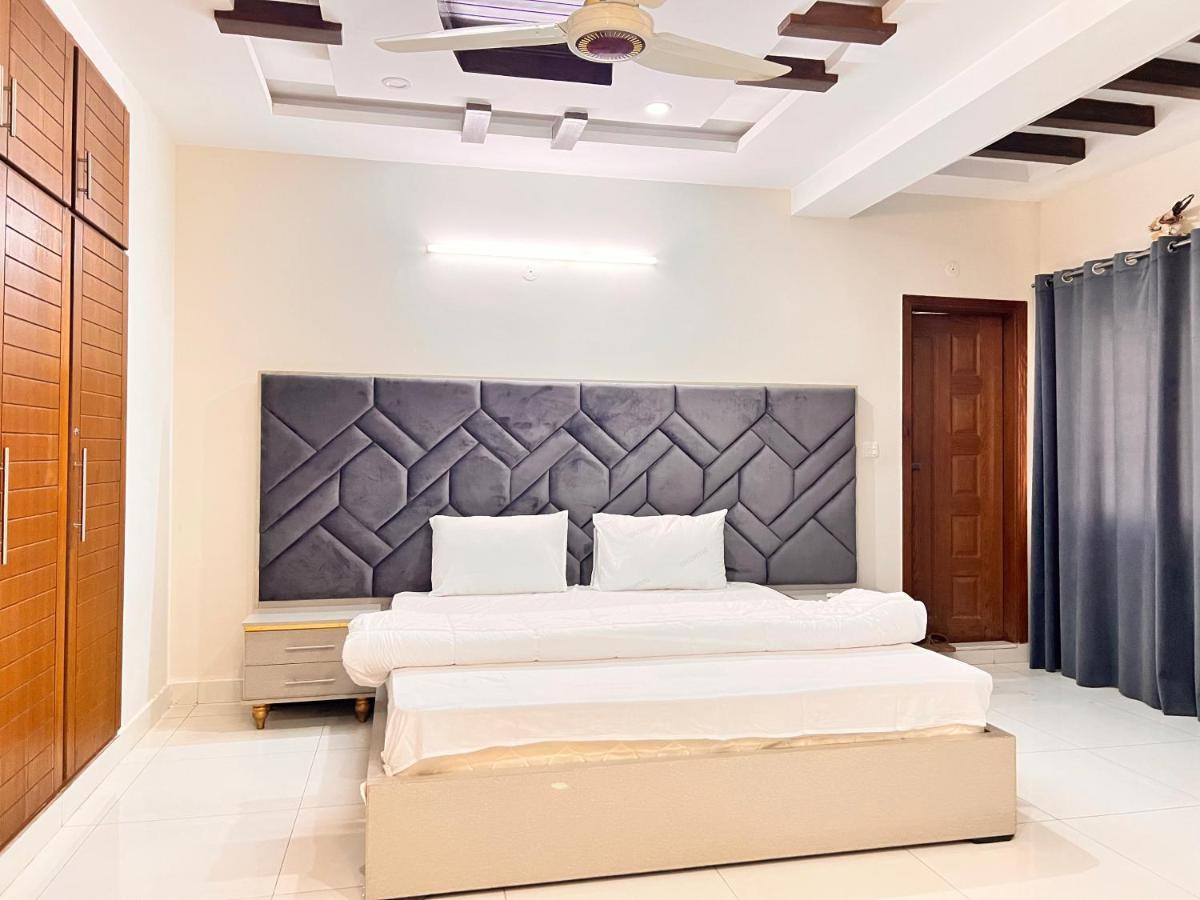 Luxury 3 Bedrooms Apartment Lounge+Kitchen Air-Conditioning And Wifi E11 Ισλαμαμπάντ Εξωτερικό φωτογραφία