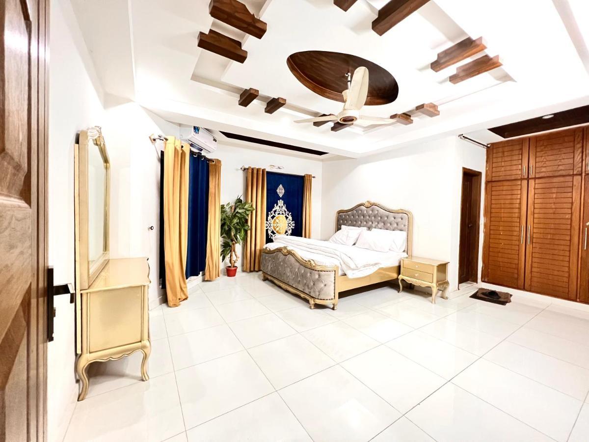 Luxury 3 Bedrooms Apartment Lounge+Kitchen Air-Conditioning And Wifi E11 Ισλαμαμπάντ Εξωτερικό φωτογραφία