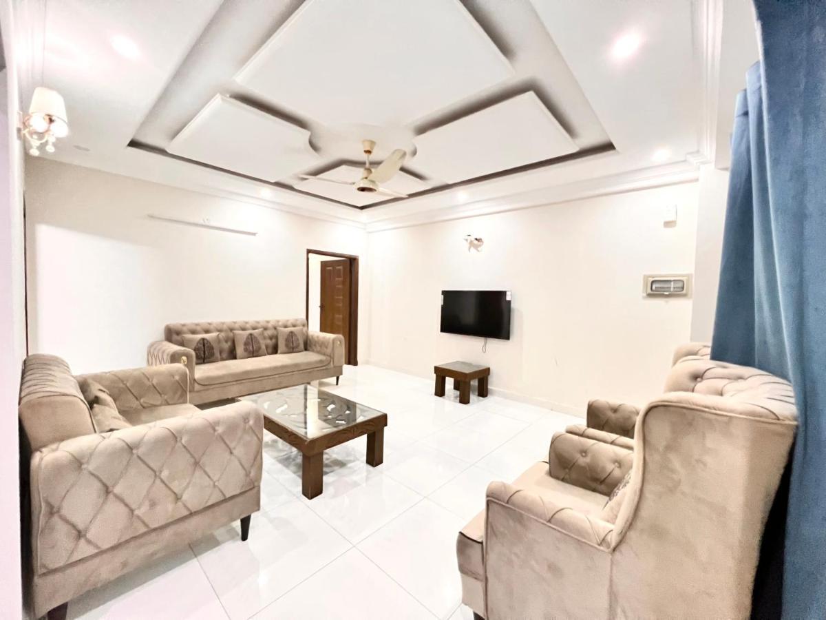 Luxury 3 Bedrooms Apartment Lounge+Kitchen Air-Conditioning And Wifi E11 Ισλαμαμπάντ Εξωτερικό φωτογραφία